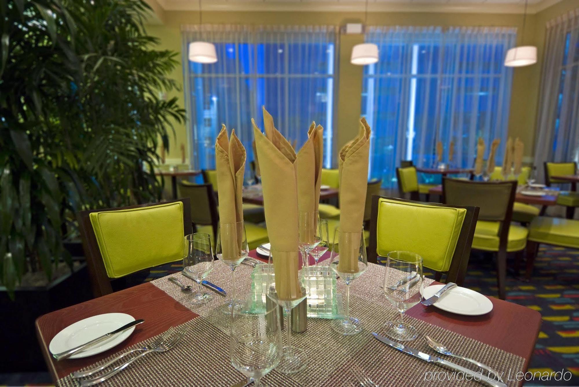 Hilton Garden Inn Tampa Airport/Westshore Ресторан фото