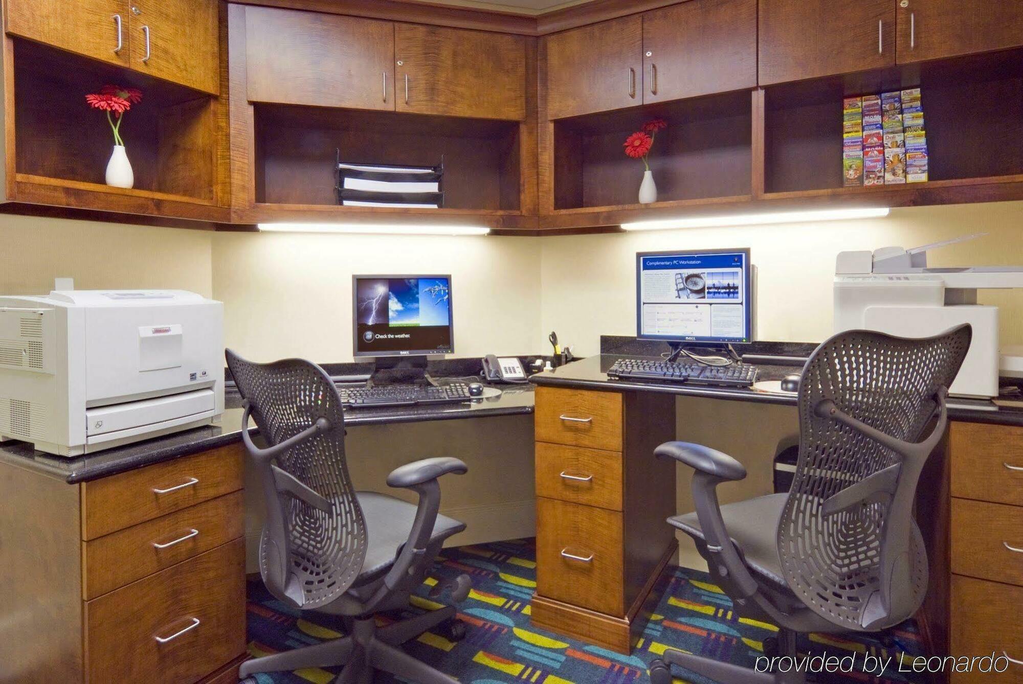 Hilton Garden Inn Tampa Airport/Westshore Экстерьер фото